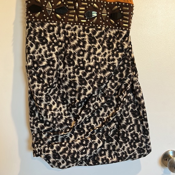 BEBE embellished animal print mini dress - Picture 4 of 6